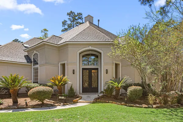 $1,350,000 | 27 Morning Arbor Place, The Woodlands, TX 77381