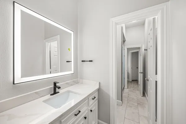 $1,350,000 | 27 Morning Arbor Place, The Woodlands, TX 77381