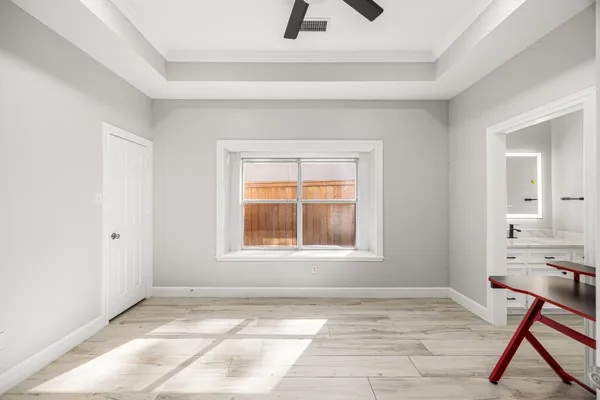 $1,350,000 | 27 Morning Arbor Place, The Woodlands, TX 77381