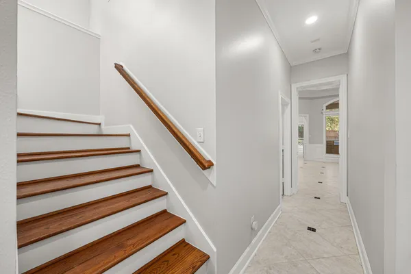 $1,350,000 | 27 Morning Arbor Place, The Woodlands, TX 77381