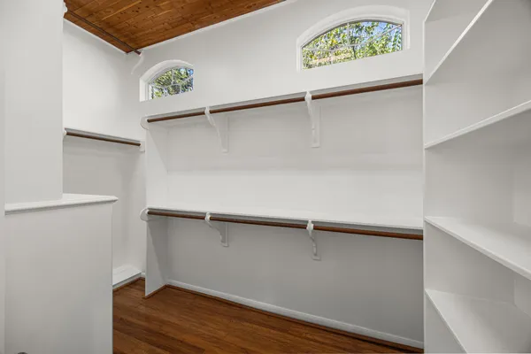 $1,350,000 | 27 Morning Arbor Place, The Woodlands, TX 77381