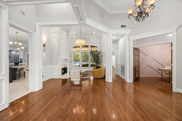 $1,350,000 | 27 Morning Arbor Place, The Woodlands, TX 77381