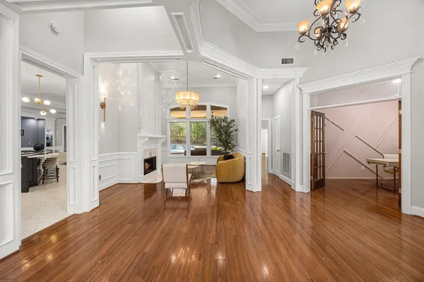 $1,350,000 | 27 Morning Arbor Place, The Woodlands, TX 77381