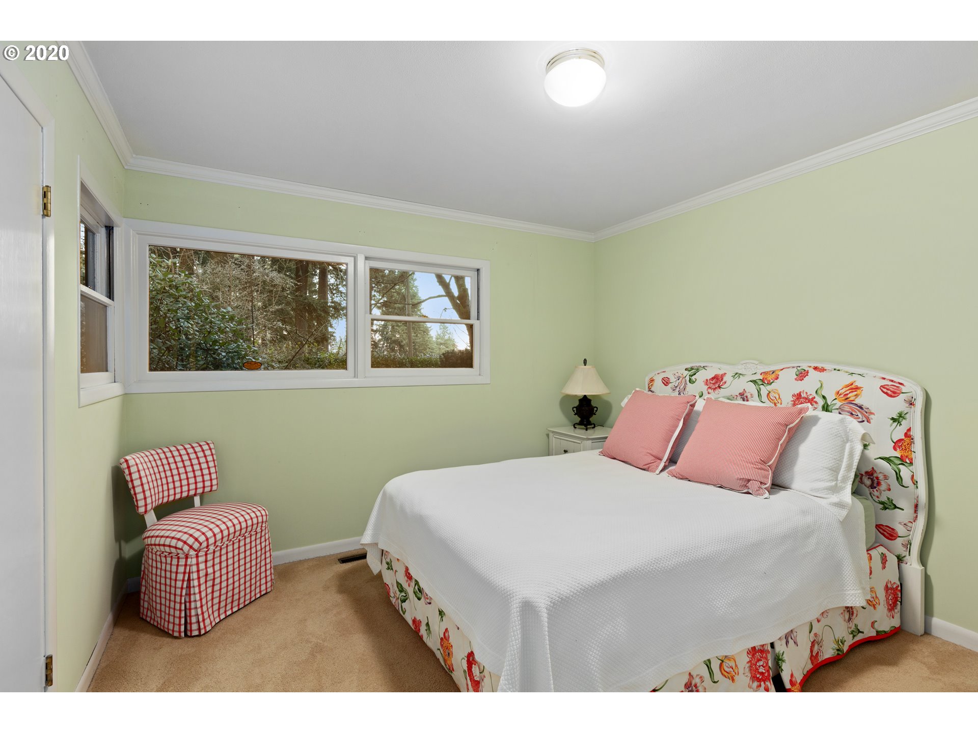 1061 Chandler Road Lake Oswego, OR 97034 - Photo 22 of 31 Gallery Image 22