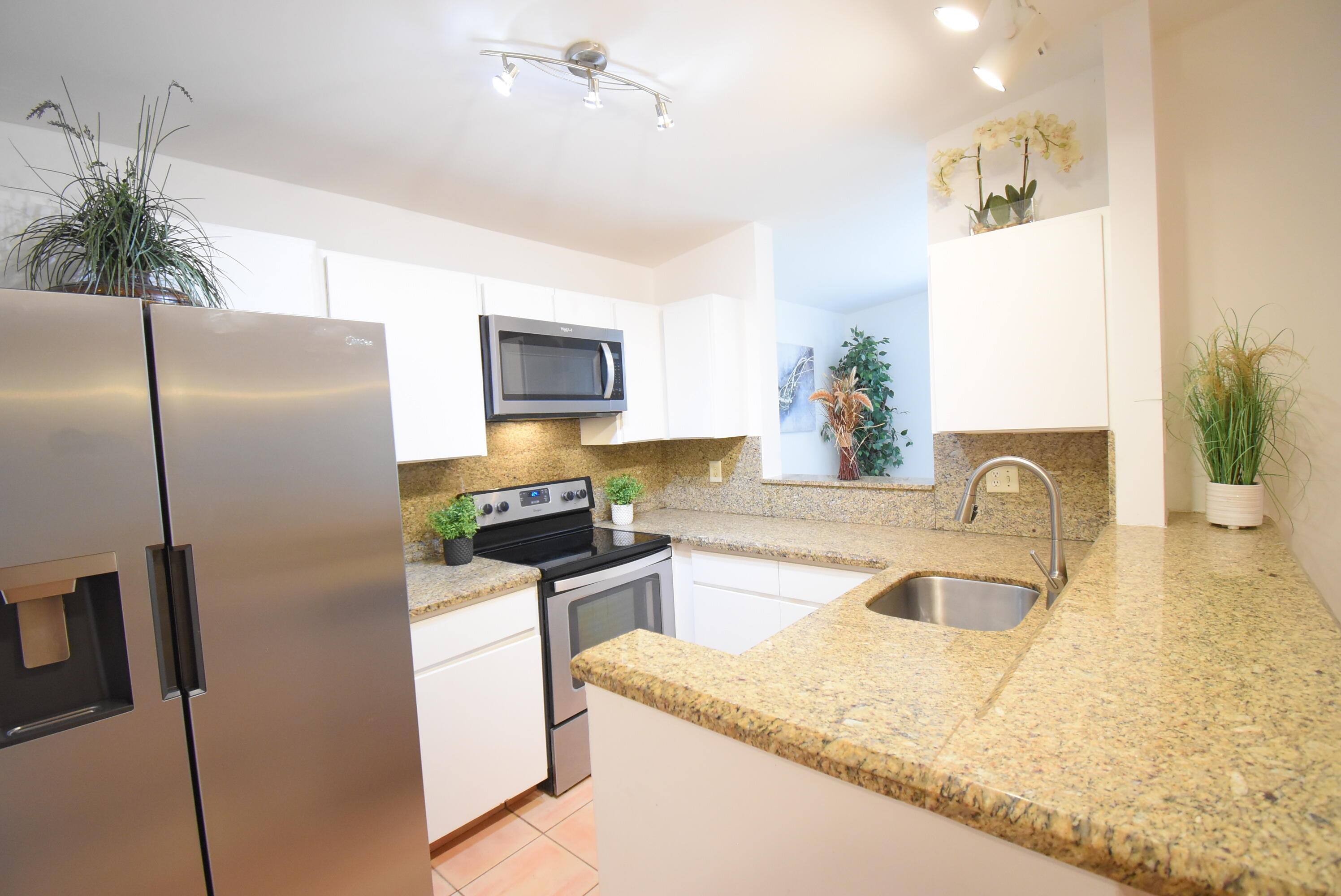 11667 Timbers Way Boca Raton, FL 33428 - Photo 11 of 27 DSC_0929