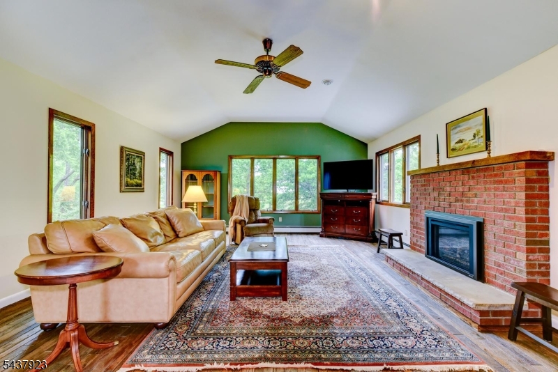 1 Hendrick Road Flemington, NJ 08822 - Photo 8 of 44