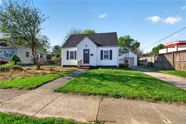 $202,000 | 14 Meadow Drive, Fairborn, OH 45324