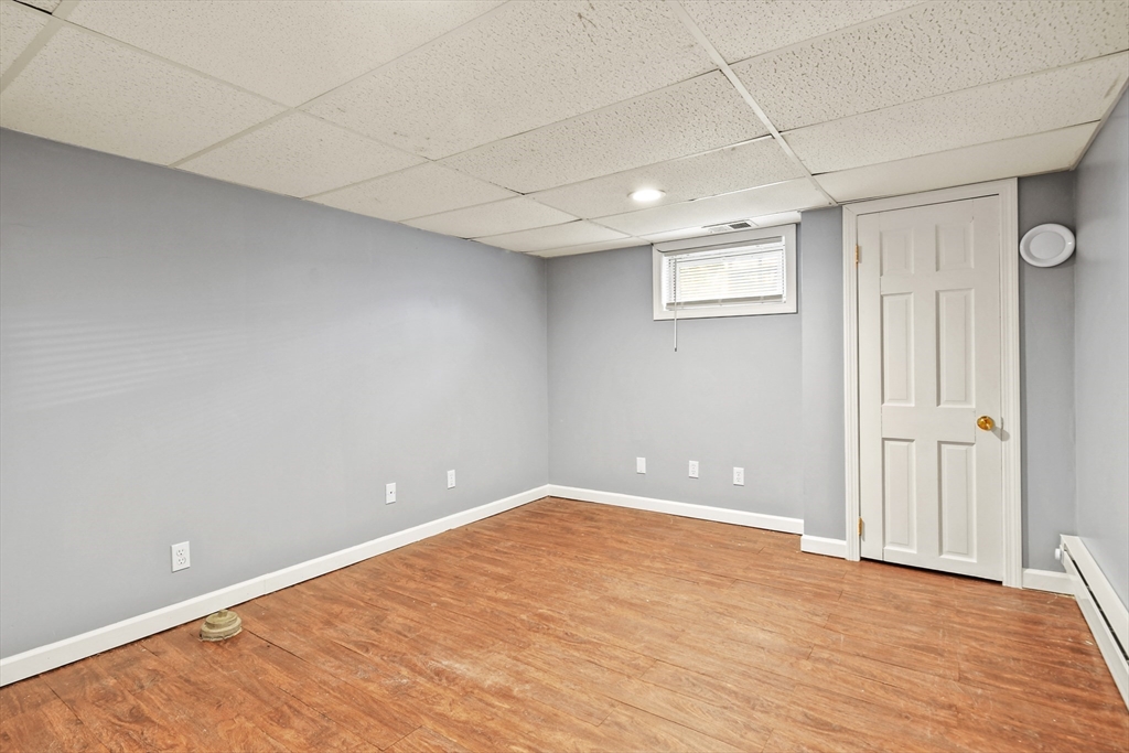 265 Pheland Street Springfield, MA 01109 - Photo 18 of 29 Gallery Image 18