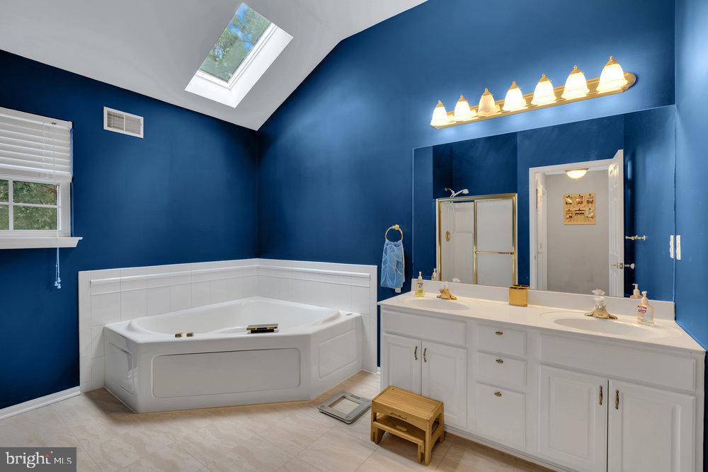 192 Bowsprit Road Manahawkin, NJ 08050 - Photo 38 of 48