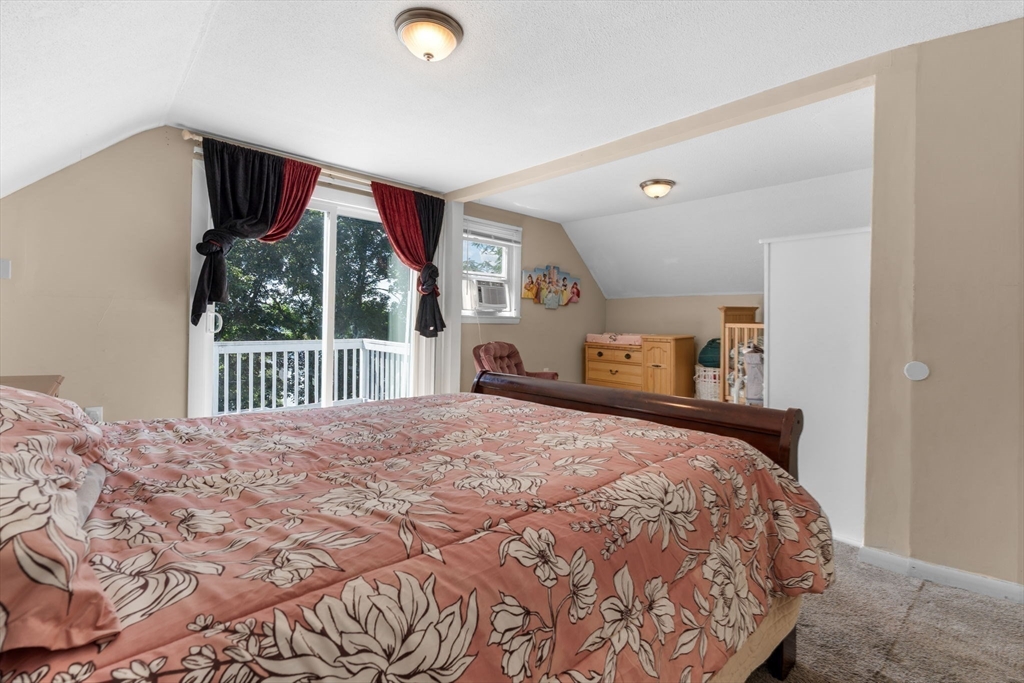 212 High Street Lawrence, MA 01841 - Photo 13 of 22