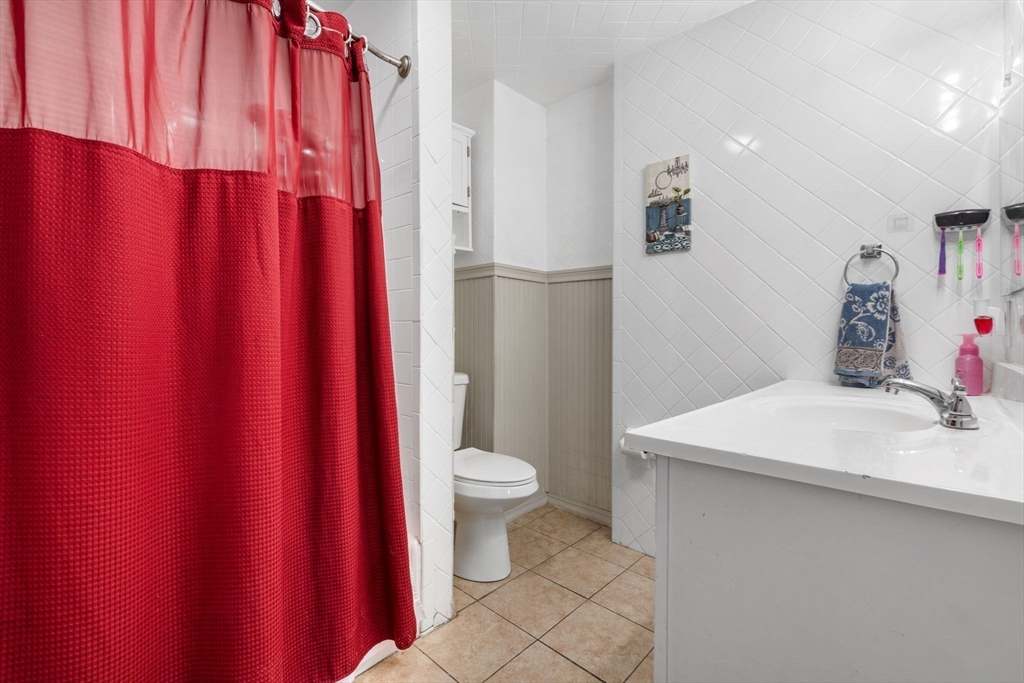 212 High Street Lawrence, MA 01841 - Photo 16 of 22