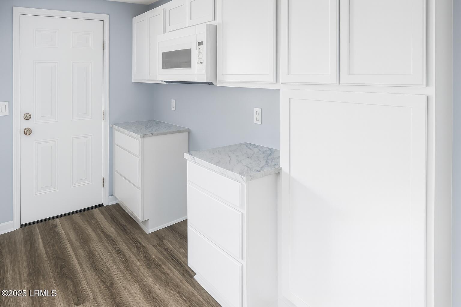 58 Big Road Beaufort, SC 29906 - Photo 6 of 21 47483323_ChatGPT_Image_Dec_9__2025__01_0