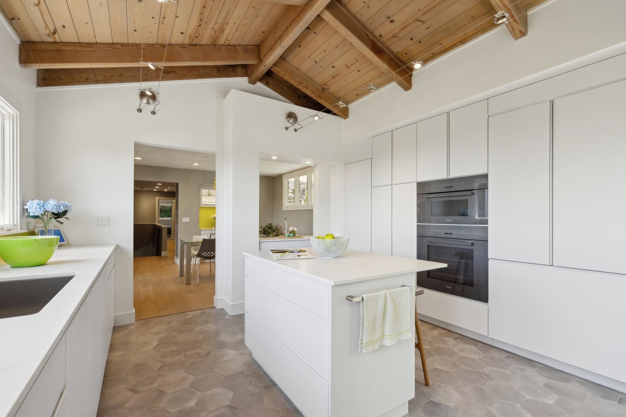 260 Alvarado Road Berkeley, CA 94705 - Photo 28 of 60