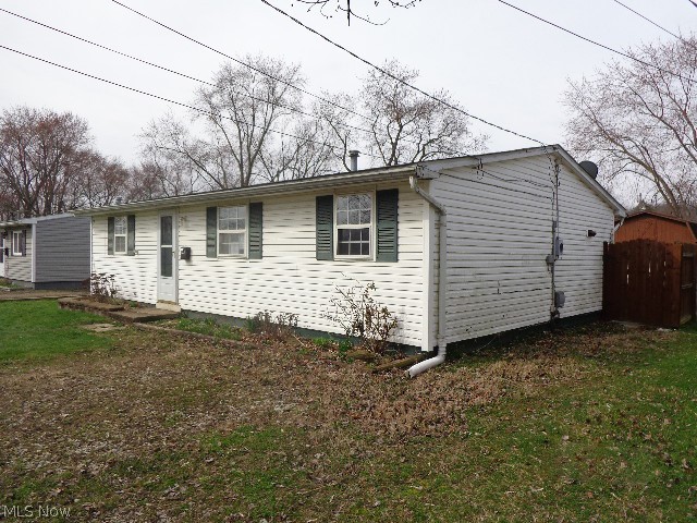 129 Medina Street Rittman, OH 44270 - Photo 3 of 27