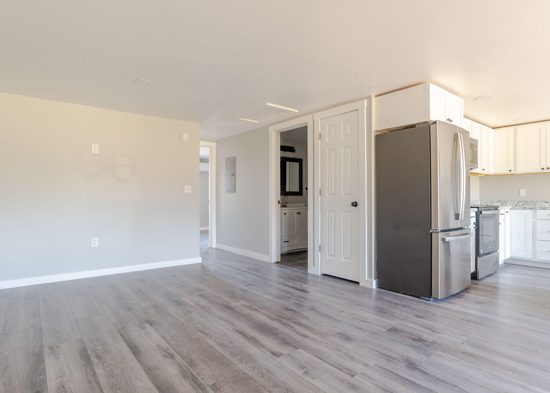 237 Range Road Cumberland, ME 04021 - Photo 11 of 45 237RangeRd-Cumberland-08