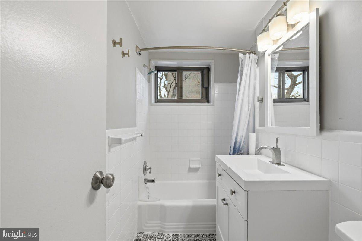 1300 South Arlington Ridge Road, Unit 618 Arlington, VA 22202 - Photo 15 of 19