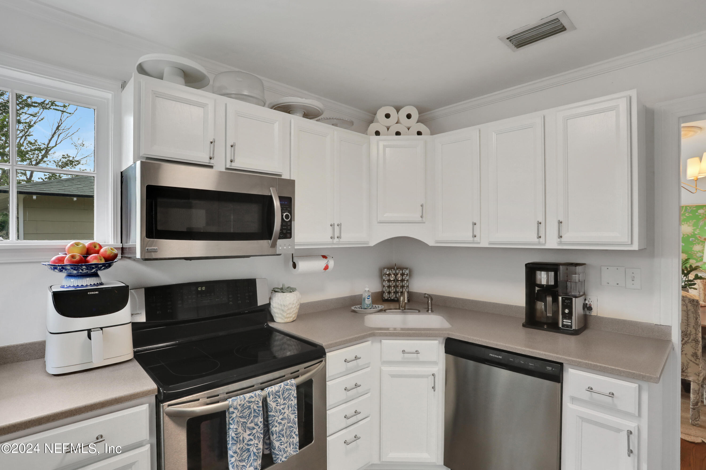 2315 Somerset Road Jacksonville, FL 32210 - Photo 14 of 30 7O0A1289