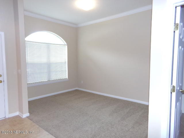1475 Poplar Ridge Road Orange Park, FL 32003 - Photo 4 of 18 Living Room