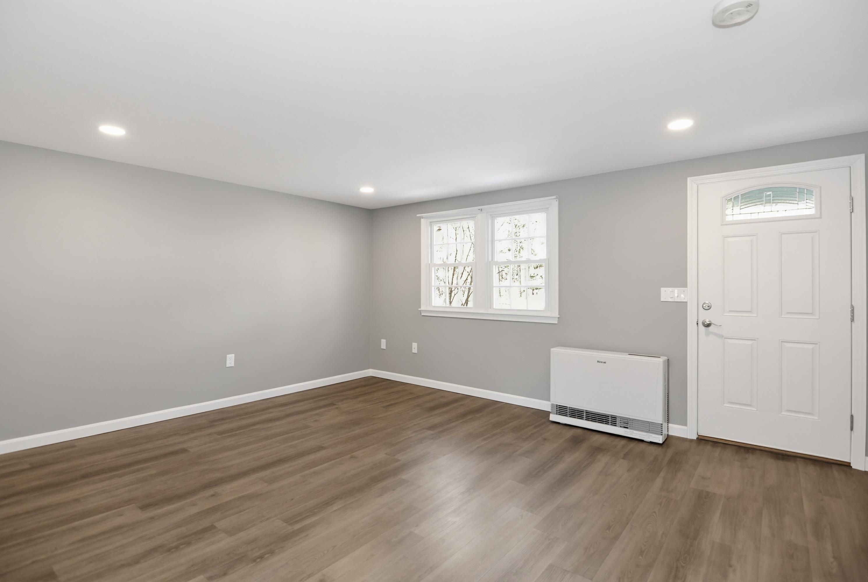 20 Olde Country Village Road Londonderry, NH 03053 - Photo 12 of 34