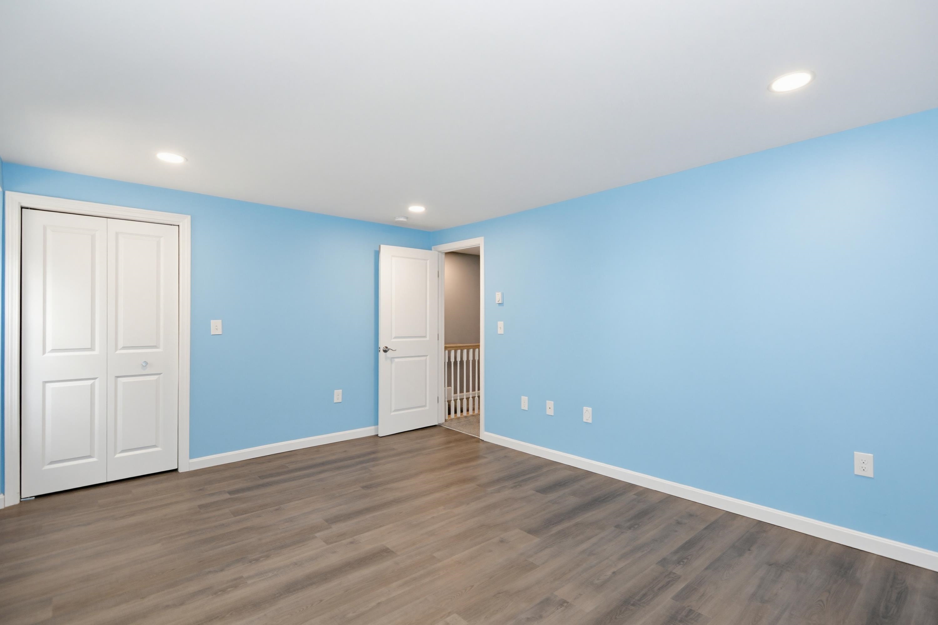 20 Olde Country Village Road Londonderry, NH 03053 - Photo 15 of 34