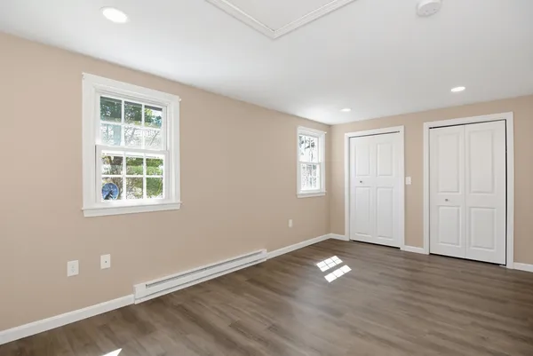 $367,000 | 20 Olde Country Village Road, Londonderry, NH 03053