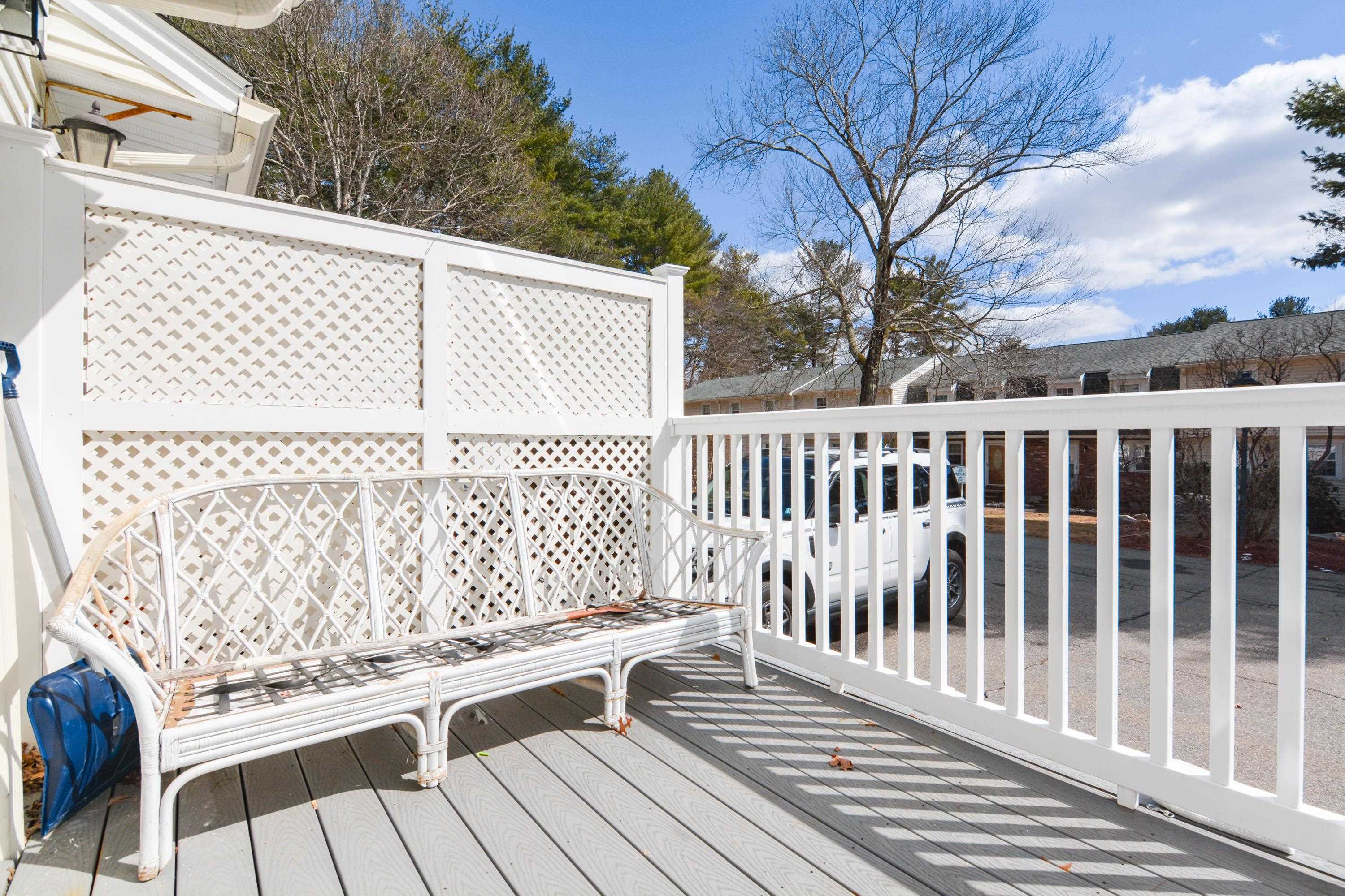 20 Olde Country Village Road Londonderry, NH 03053 - Photo 28 of 34