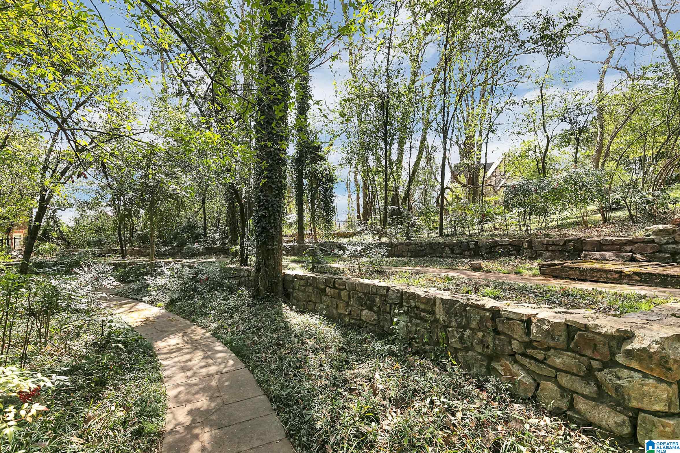 3627 Redmont Road Birmingham, AL 35213 - Photo 6 of 30