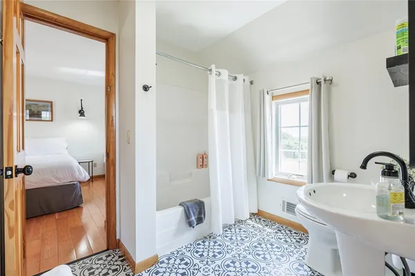 $419,999 | 440 Armstrong Road, Geneva Town, NY 14456