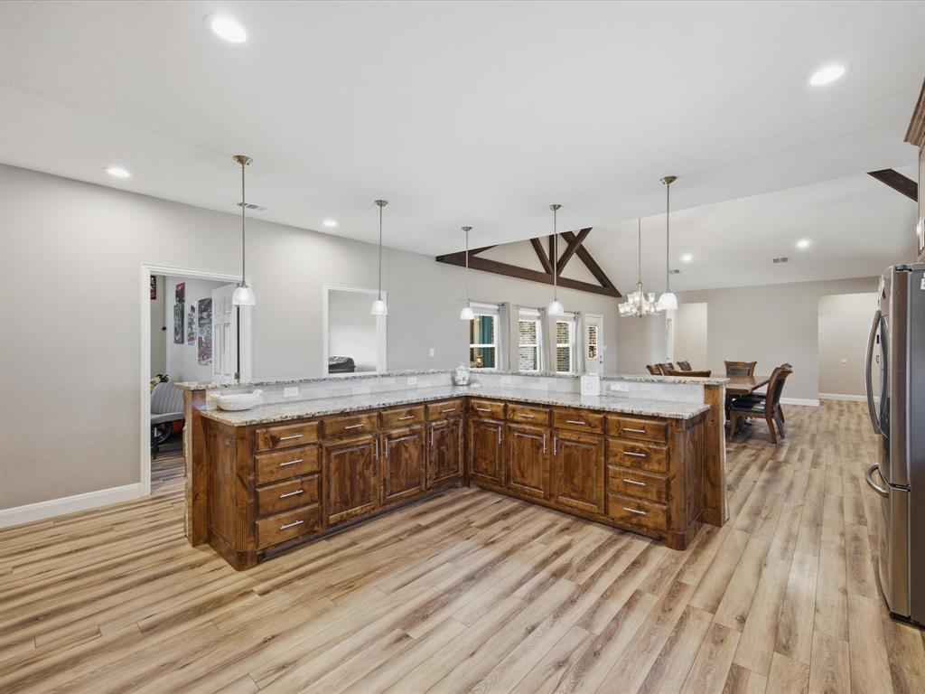 1032 Justin Drive Springtown, TX 76082 - Photo 12 of 40