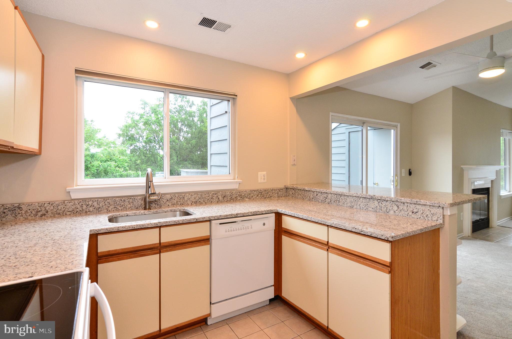 1500 Summerchase Court, Unit 1500E Reston, VA 20194 - Photo 6 of 26 Gallery Image 6