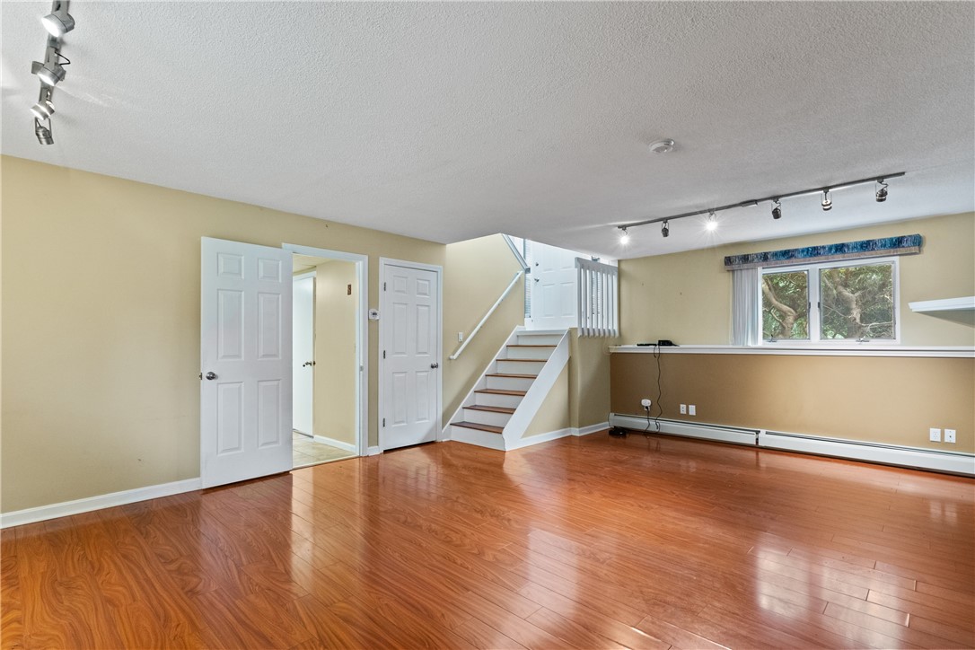 66 Valley View Drive Cranston, RI 02921 - Photo 22 of 33