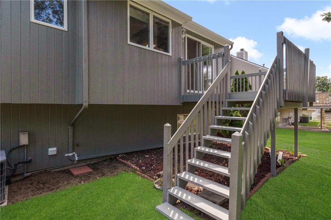 66 Valley View Drive Cranston, RI 02921 - Photo 30 of 33