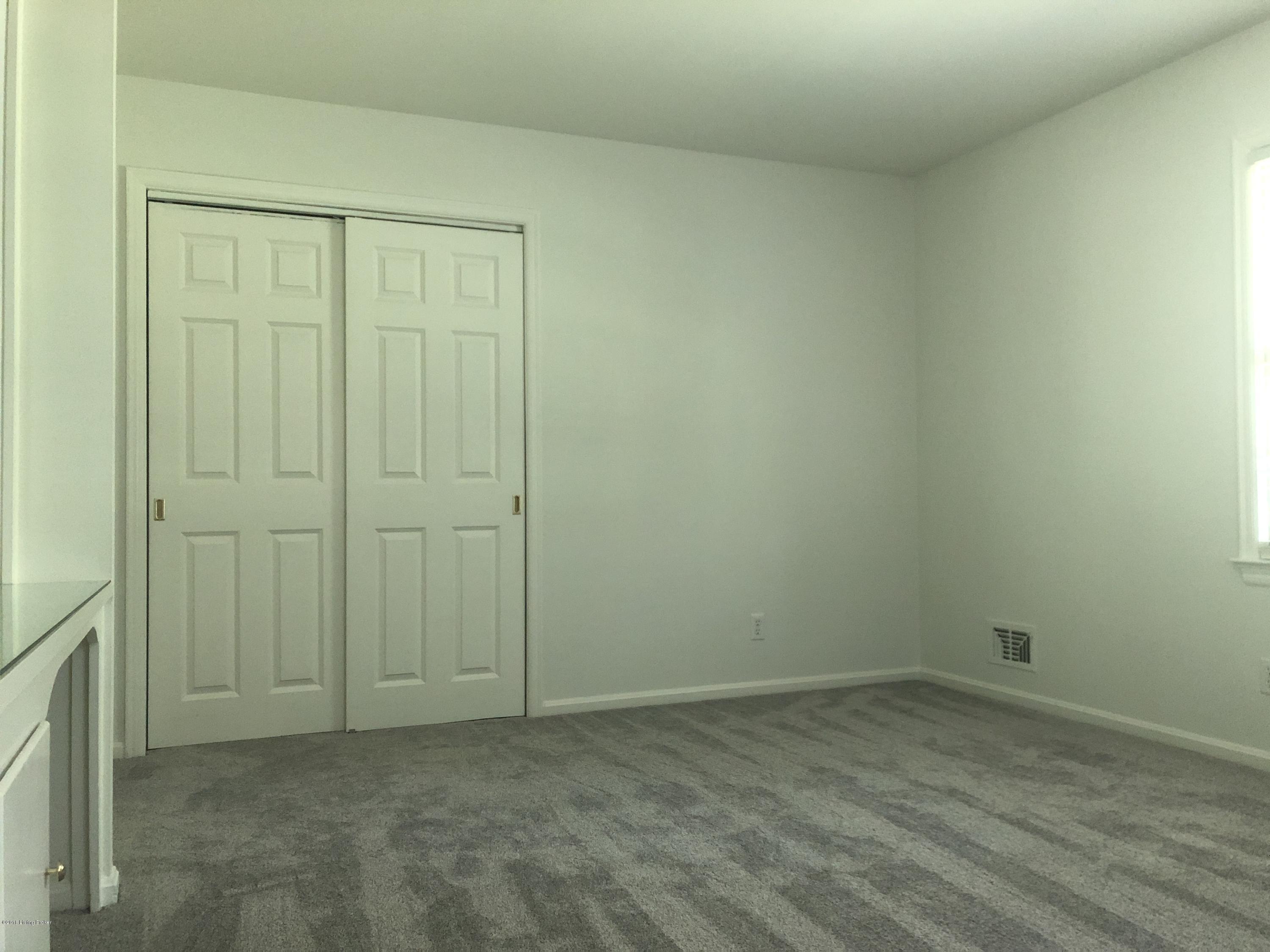 215 Smithfields Road Louisville, KY 40207 - Photo 28 of 32 IMG_3594