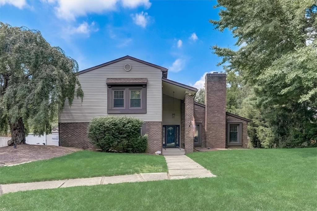 7316 Huntington Road Indianapolis, IN 46240 - Photo 3 of 55 Gallery Image 3