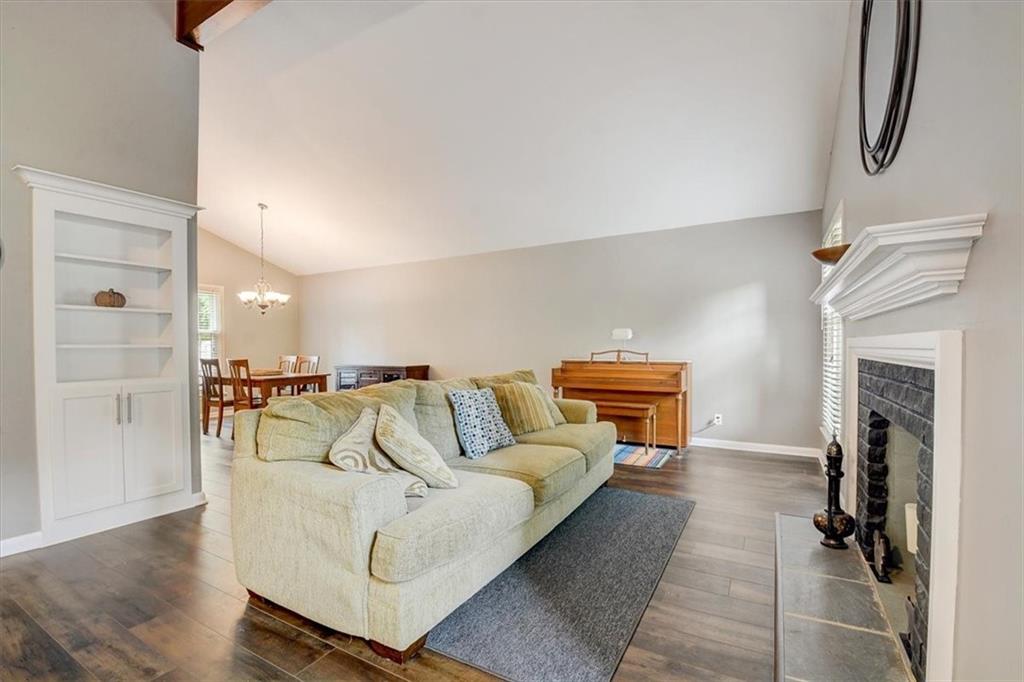 7316 Huntington Road Indianapolis, IN 46240 - Photo 8 of 55 Gallery Image 8