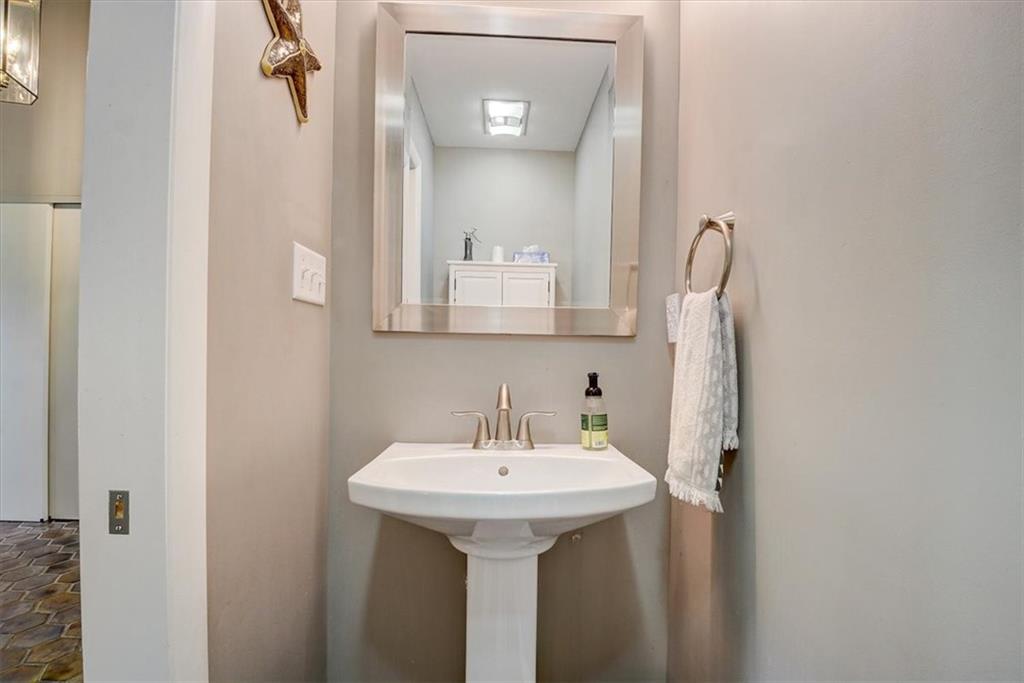 7316 Huntington Road Indianapolis, IN 46240 - Photo 10 of 55 Gallery Image 10