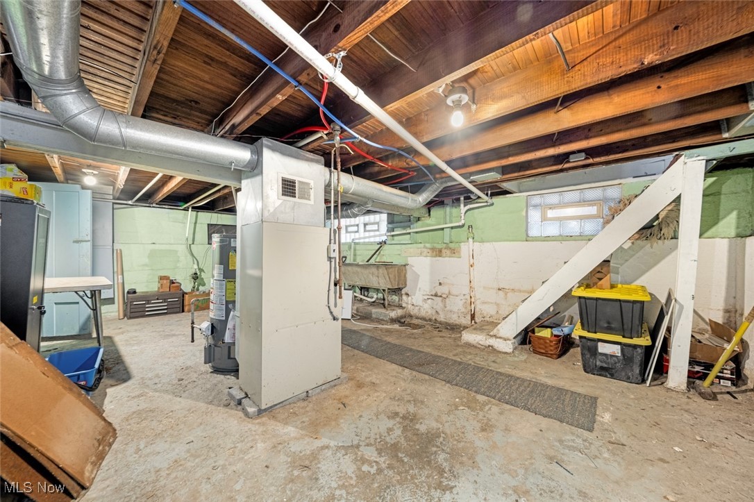 17607 Brazil Road Cleveland, OH 44119 - Photo 19 of 24 Gallery Image 19
