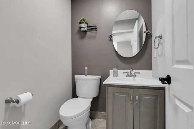 $989,000 | 15 Lenape Trail, Freehold, NJ 07728