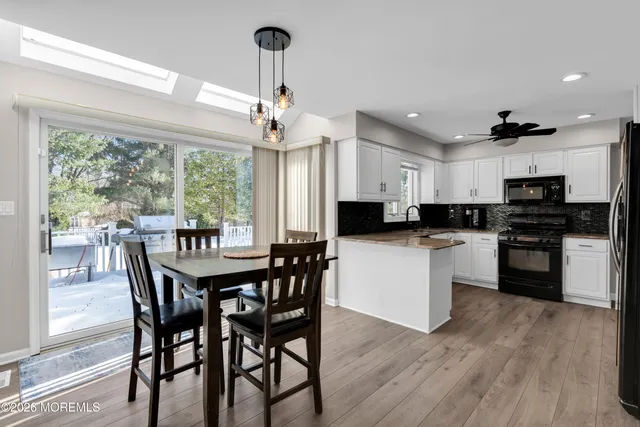 $989,000 | 15 Lenape Trail, Freehold, NJ 07728