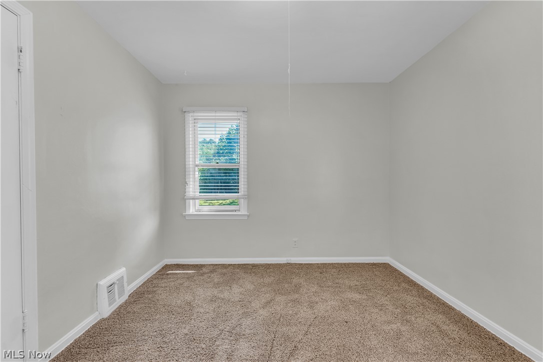 3842 Wallingford Road South Euclid, OH 44121 - Photo 17 of 31 Spare room with carpet floors