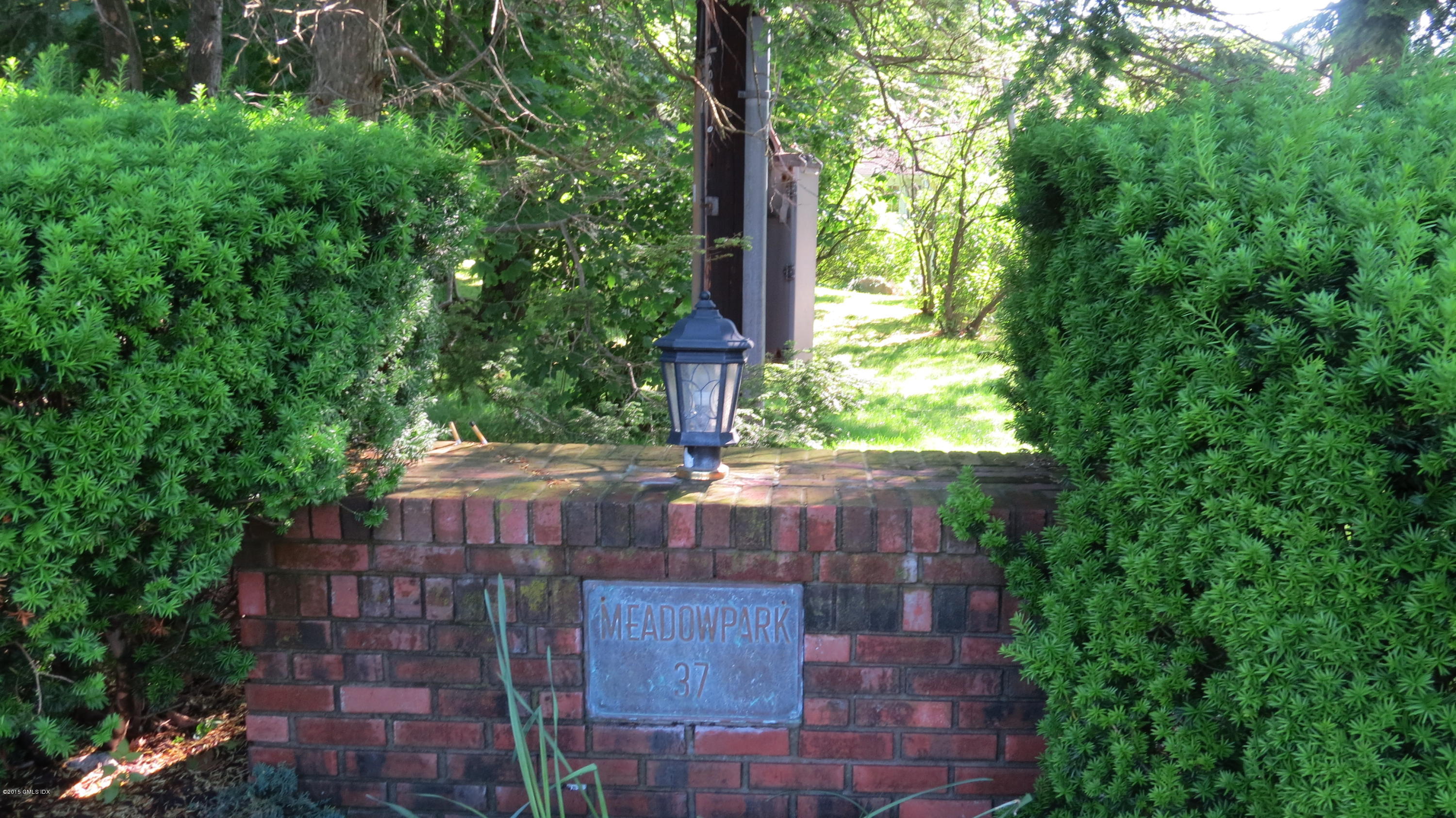 37 Sheep Hill Road, Unit 13 Riverside, CT 06878 - Photo 1 of 11 a view of a chairs and table in the patio