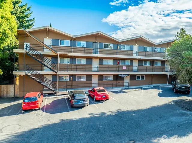 $1,925,000 | 1017 Southwest 154th Street, Burien, WA 98166