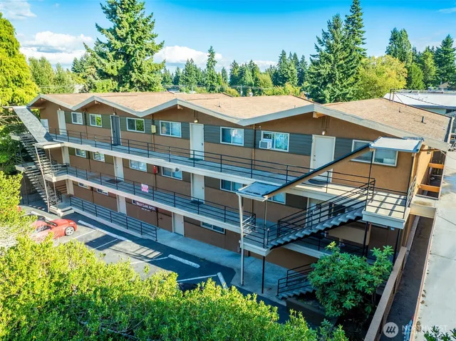 $1,925,000 | 1017 Southwest 154th Street, Burien, WA 98166