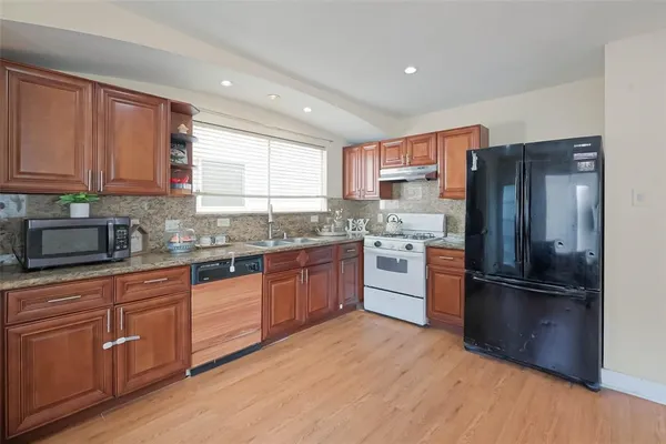 $2,250 | 3818 West Traditions Boulevard, Houston, TX 77082