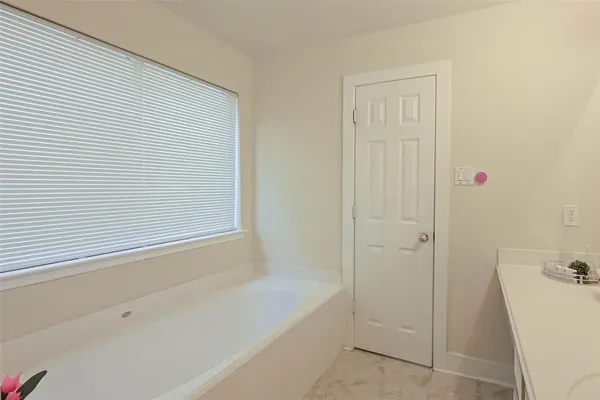 $2,250 | 3818 West Traditions Boulevard, Houston, TX 77082