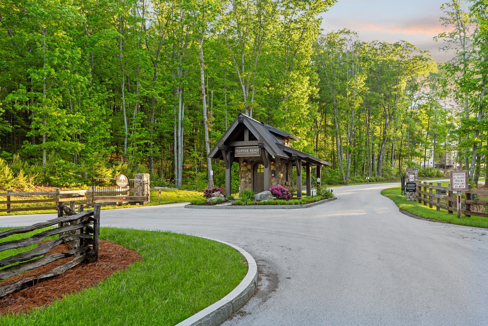 87 Bent Hickory Road Signal Mountain, TN 37377 - Photo 1 of 8 Gallery Image 1