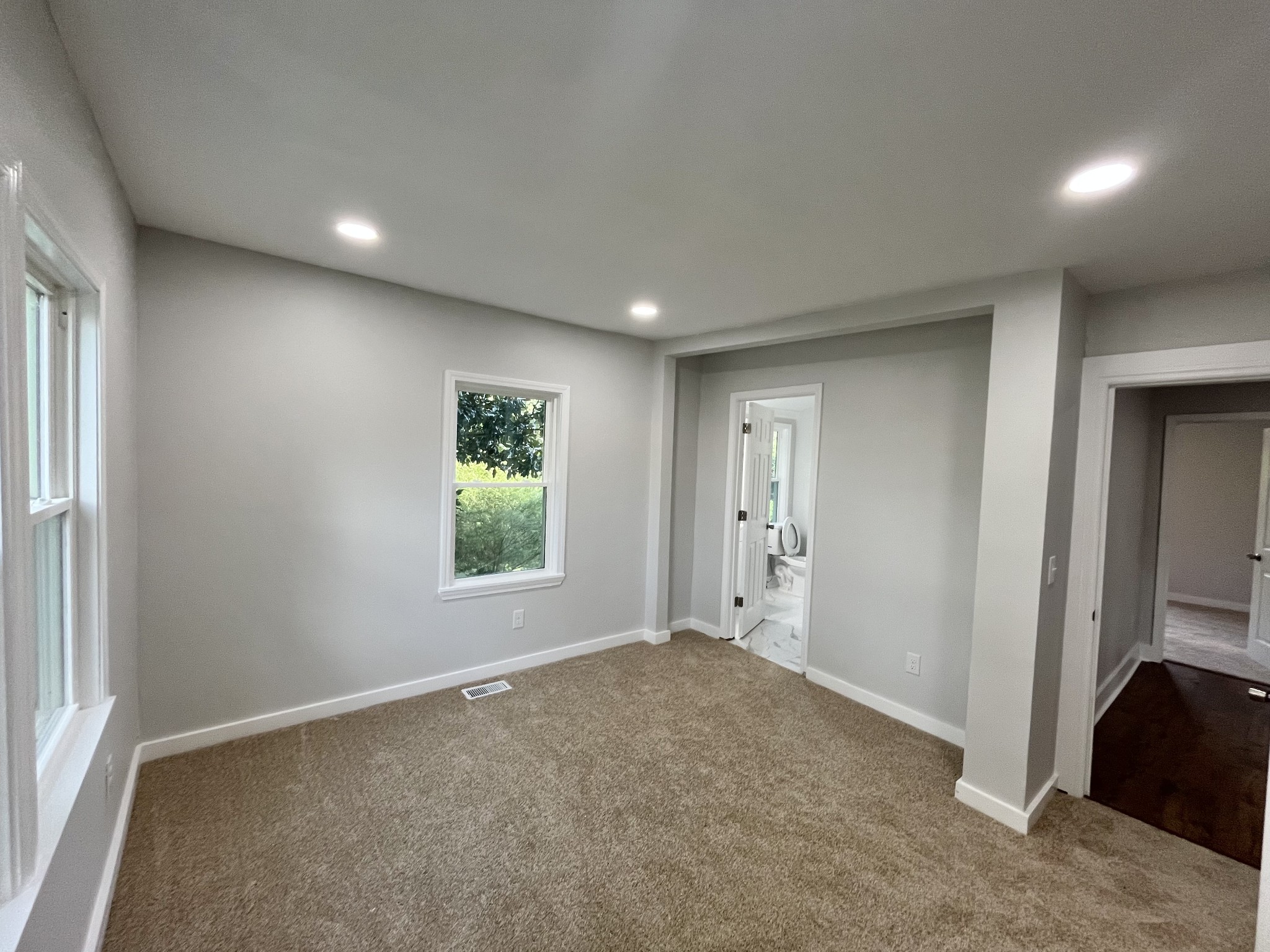 733 East Spring Street Cookeville, TN 38501 - Photo 11 of 23 a view of an empty room and a window