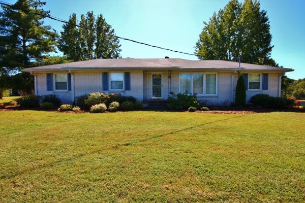 7508 King Road Fairview, TN 37062 - Photo 20 of 30 front view of a house with a yard