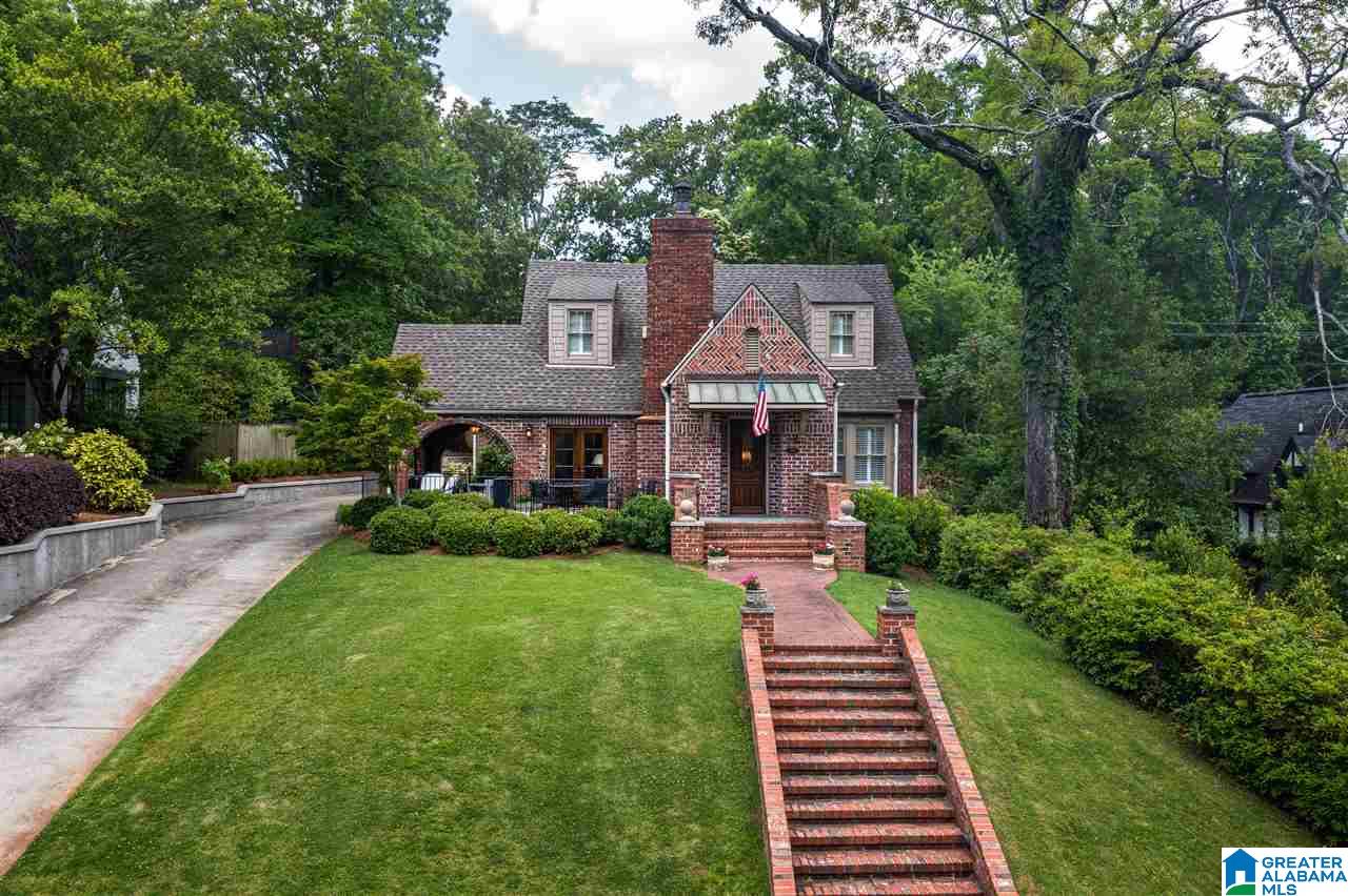 2916 Thornhill Road Birmingham, AL 35213 - Photo 1 of 49
