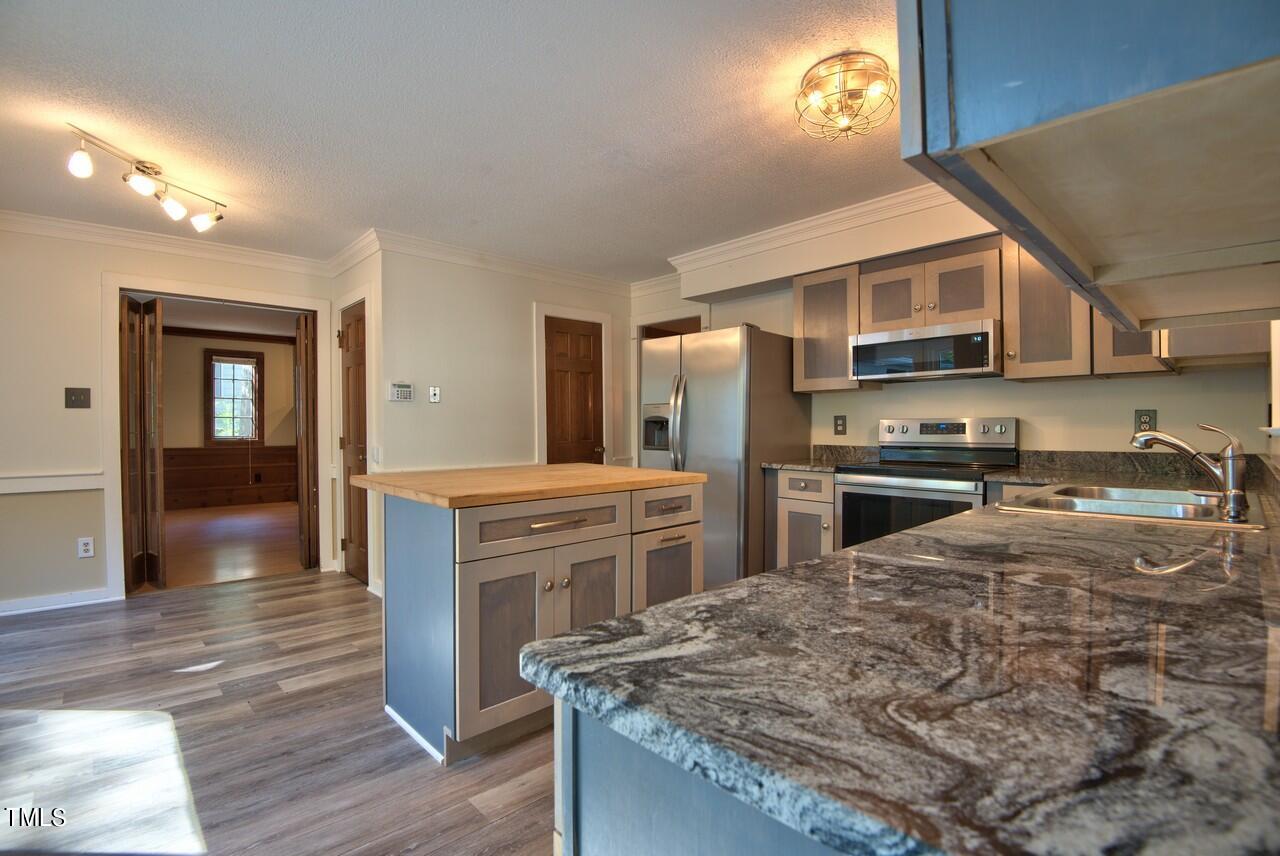 7408 Deer Track Drive Raleigh, NC 27613 - Photo 8 of 30 7408 Deer Track_00027